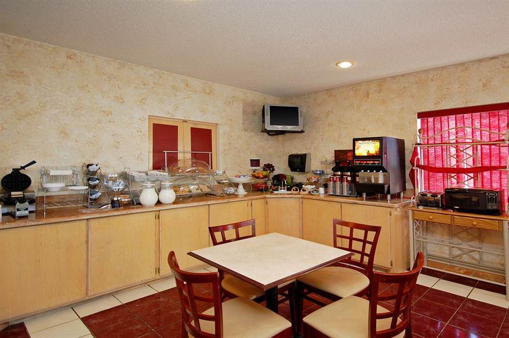 Quality Suites Abilene Ristorante foto